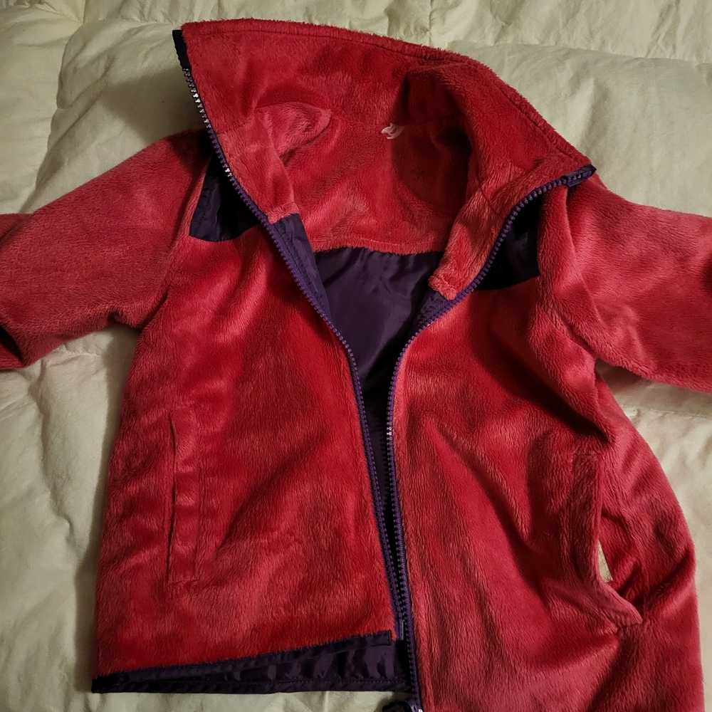 Girls size 4t Oshkosh reversible  jacket.